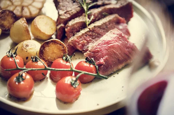 Close Cutting Fillet Steak Food Photography Recipe Idea — Stock Photo, Image