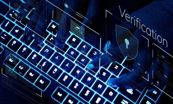 Hacker Eingabe Auf Tastatur Programmiersoftware Verifizierung — Stockfoto