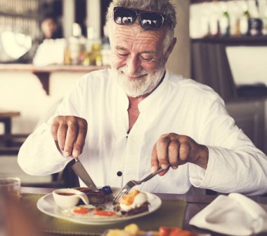Olgun man yemek kahvaltı otel