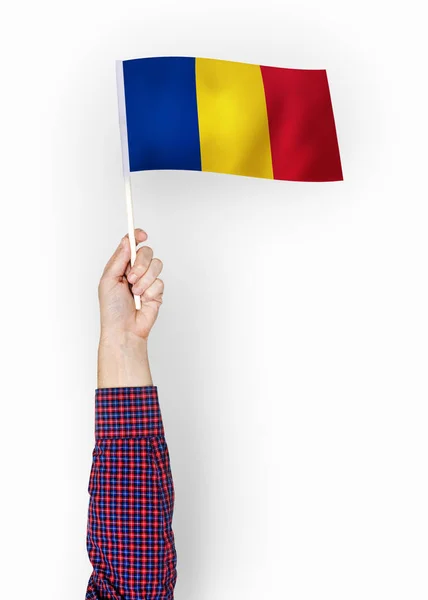 Persona Ondeando Bandera Rumania — Foto de Stock