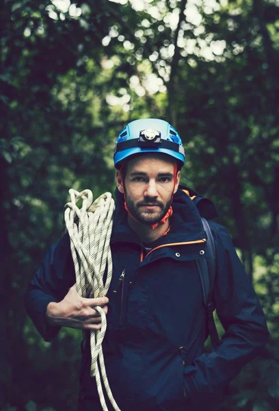 Homme Marchant Avec Une Corde Escalade — Photo