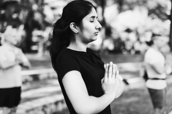 Person Doing Yoga Park — Stock Photo, Image