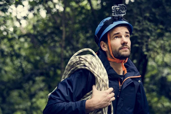 Halat tırmanma adam