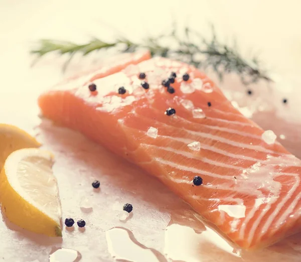 Salmone Fresco Con Timo Cibo Fotografia Ricetta Idea — Foto Stock