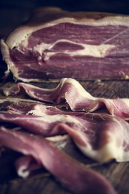 Kuru tedavi ham ahşap masa