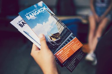 Bangkok Seyahat Rehberi broşür holding Turizm