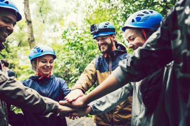 Takım oluşturma açık orman