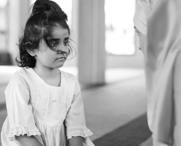 Menina Muçulmana Escola Domingo — Fotografia de Stock