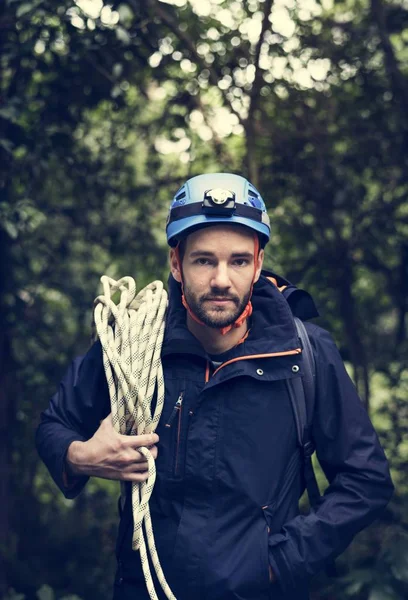 Halat tırmanma adam