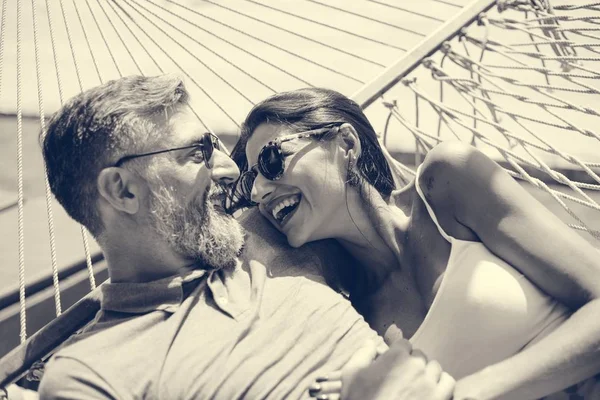 Couple Resting Together Hammock — Stock Photo, Image