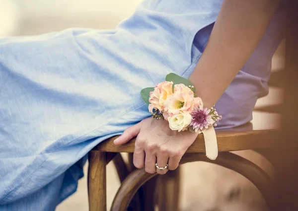 Closeup Bridesmaid Wearing Corsage — Stock Photo, Image