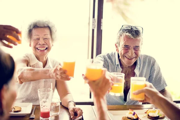 Senior Volwassenen Eten Ontbijt Het Hotel — Stockfoto