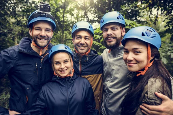 Team Building All Aperto Nella Foresta — Foto Stock