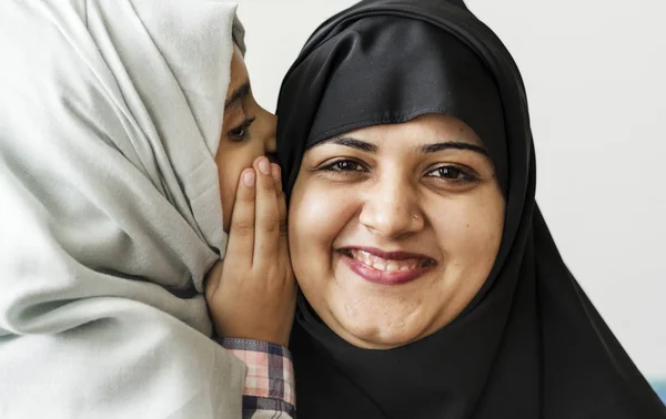 Édes Muszlim Anya Lánya — Stock Fotó