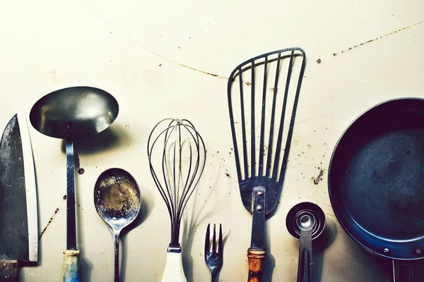 Utensílios Cozinha Uma Bancada — Fotografia de Stock