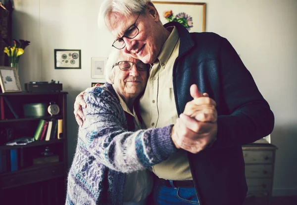 Üst düzey çift oturma içinde dans