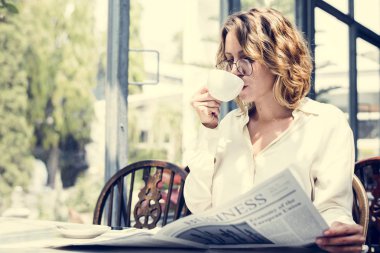 Sabah gazetede iş kadını