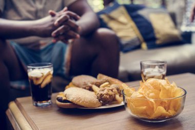 Fast food bir kanepe tablo