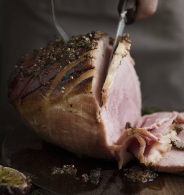 Bir fırında jambon gıda fotoğraf tarifi fikir Dilimleme