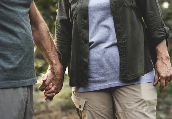 Lovely Mature Couple Holding Hands — Stock Photo, Image