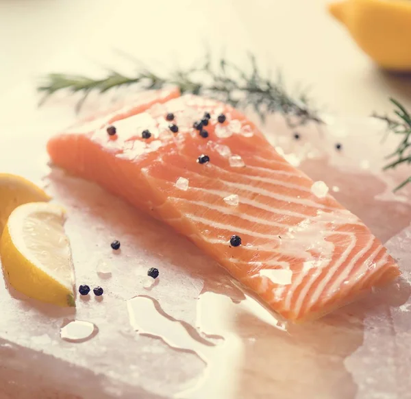 Salmone Fresco Con Timo Cibo Fotografia Ricetta Idea — Foto Stock