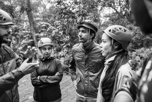 Team Building Plein Air Dans Forêt — Photo