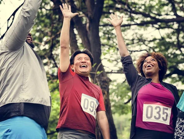 Equipo Personas Diversas Listo Para Una Carrera —  Fotos de Stock