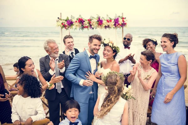 Genç Kafkas çiftin düğün günü