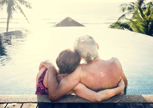 Üst düzey çift rahatlatıcı bir tatil