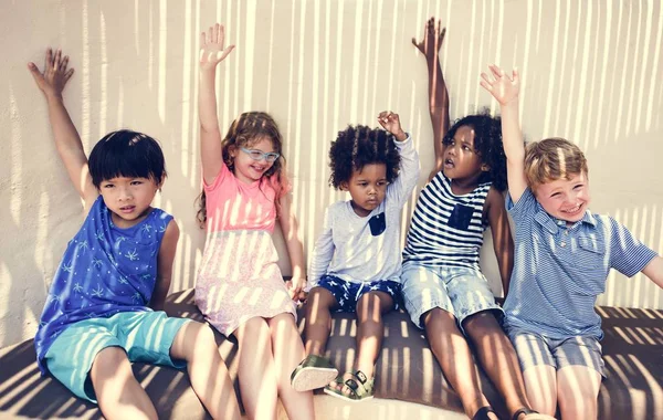 Grupp Små Barn Roligt — Stockfoto