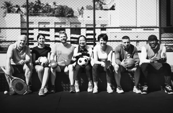 Gente Haciendo Ejercicio Gimnasio Aire Libre —  Fotos de Stock