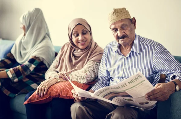 Müslüman aile haber okuma