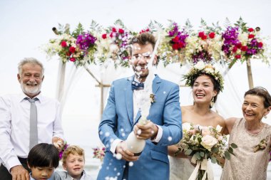 Genç Kafkas çiftin düğün günü