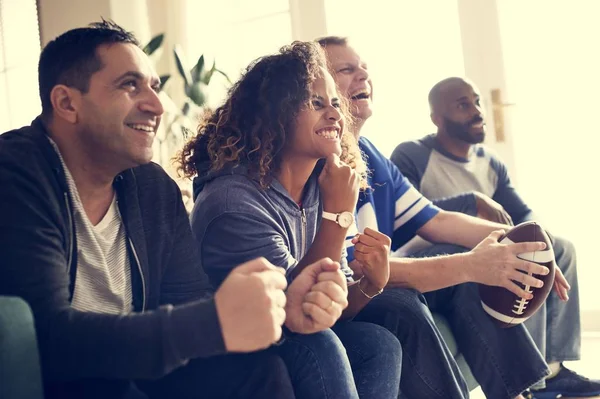 Amigos Animando Liga Deportiva Juntos — Foto de Stock