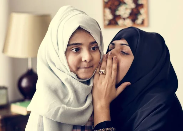 Sweet Muslim Ibu Dan Putri — Stok Foto