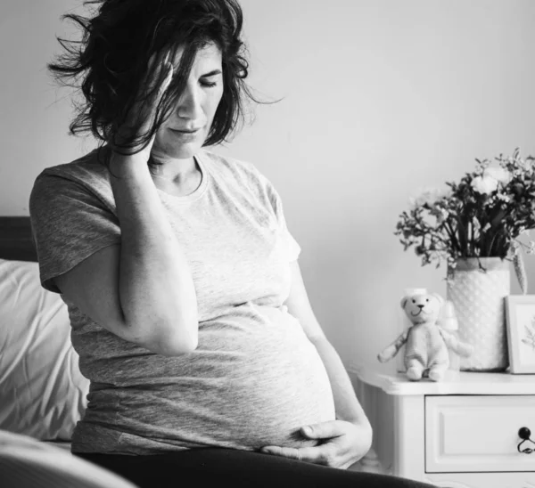 Беременная Женщина Головной Болью — стоковое фото