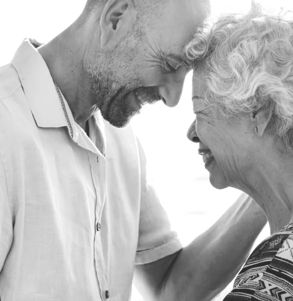 Senior Couple Face Face — Stock Photo, Image