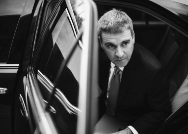 Onun arabadan işadamı