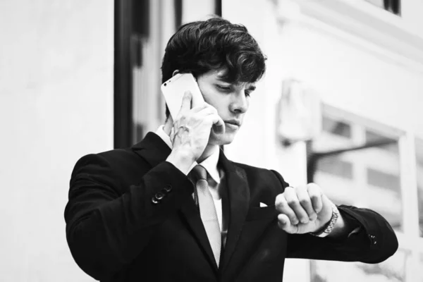 Businessman Talking Phone Cheeking Time — Stock Photo, Image