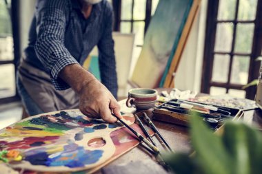 Kıdemli sanatçı resim sanat
