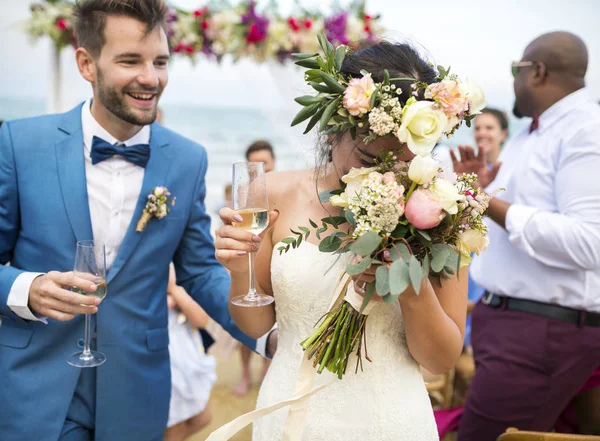 Día Boda Joven Pareja Caucásica —  Fotos de Stock