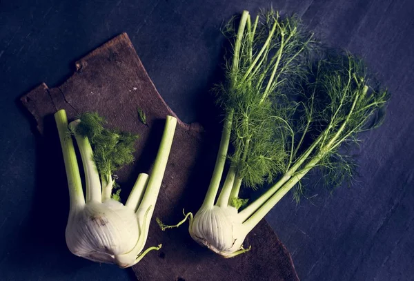 Vue Aérienne Légume Entonnoir Frais Sur Fond Noir — Photo