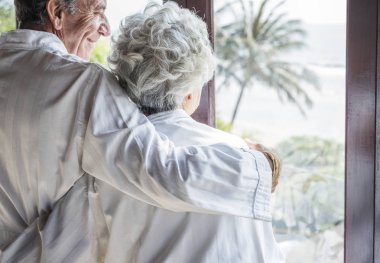 Olgun çift bir çare olarak tatil
