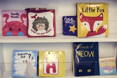 Çocuk kitapları İlköğretim Okulu Kütüphanesi