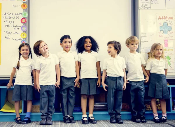 Niños Felices Escuela Primaria — Foto de Stock