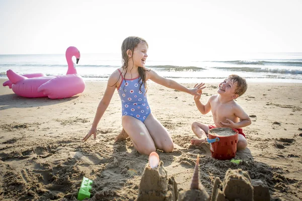 Děti Hrají Pláži — Stock fotografie
