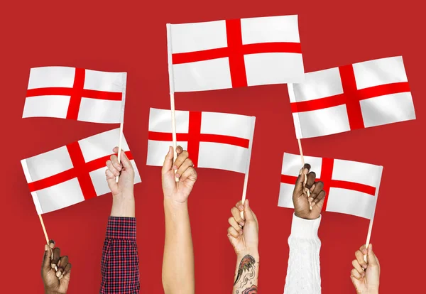 Mãos Agitando Bandeiras Inglaterra — Fotografia de Stock