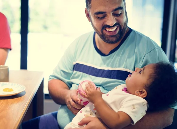 Papá Vinculándose Con Hija Del Bebé — Foto de Stock