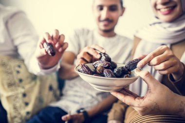 Müslüman aile tarihleri bir çerez olarak kurutulmuş