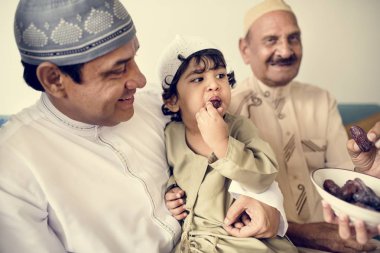 Müslüman aile tarihleri bir çerez olarak kurutulmuş
